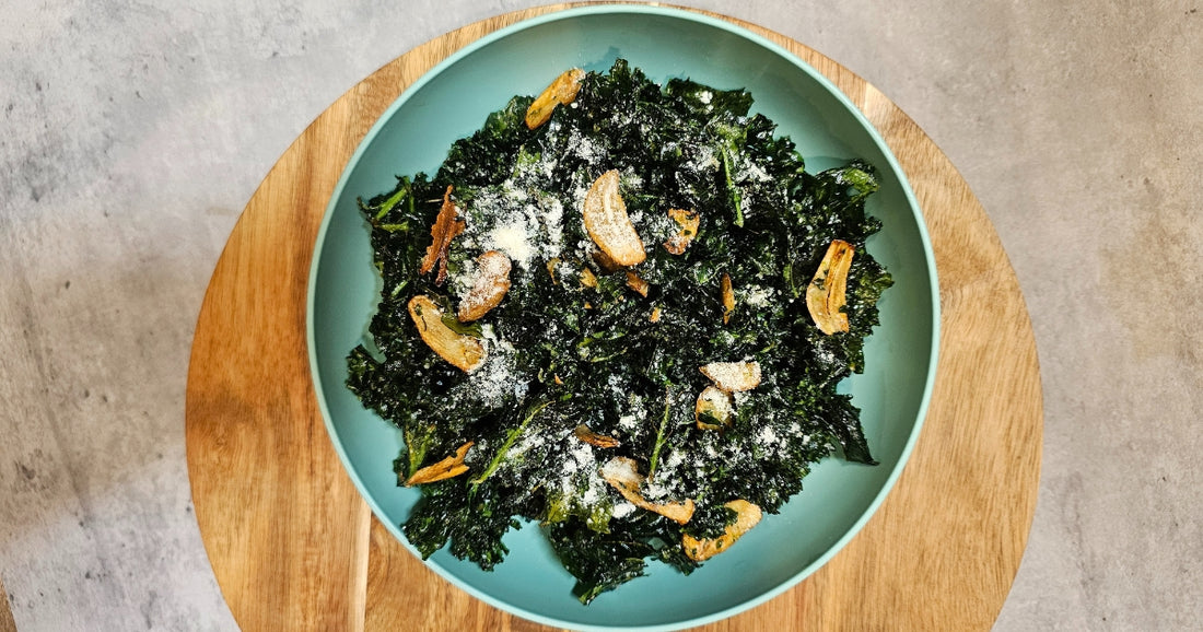 Deliciously Crispy Fried Kale chips with Garlic and Parmesan - BIOEXCEL