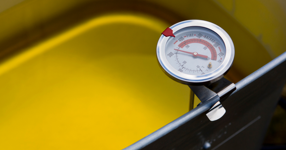 temperature for frying oil